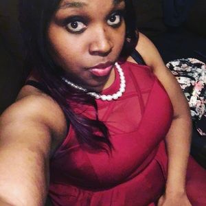 Meet your Posher, Carlisa